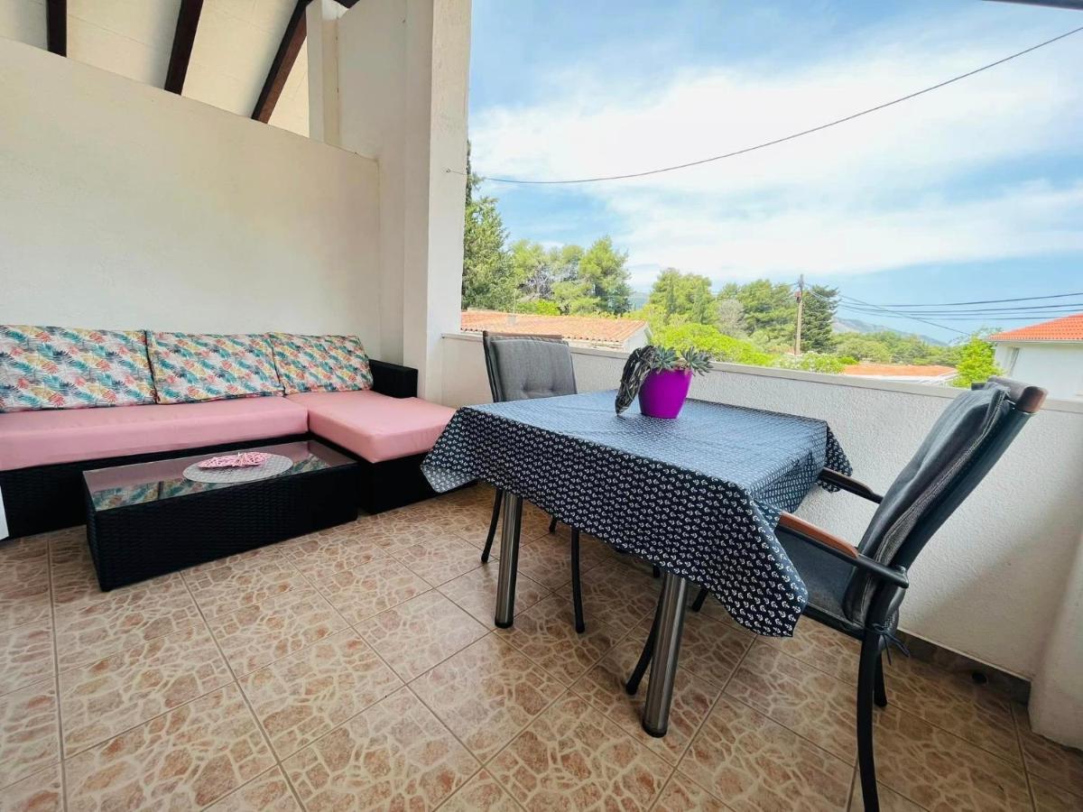 Apartment Bagaric Stari Grad  Esterno foto