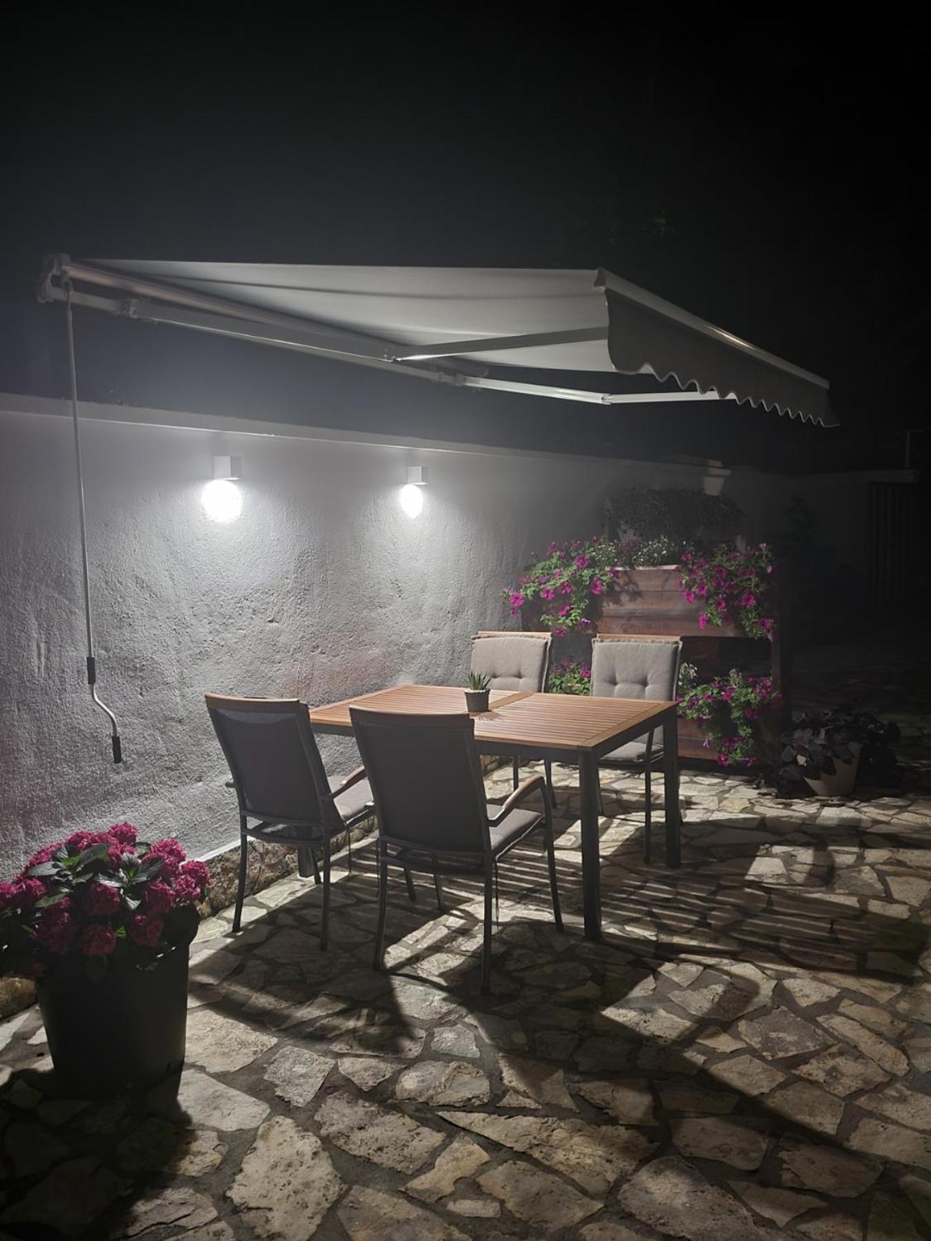 Apartment Bagaric Stari Grad  Esterno foto