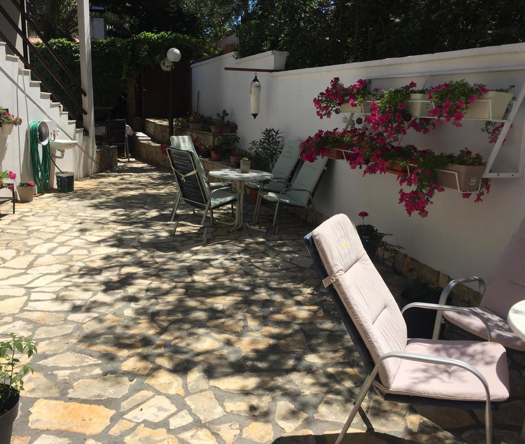 Apartment Bagaric Stari Grad  Esterno foto